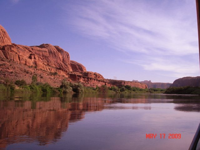 Slowing going down river on the sunset cruise